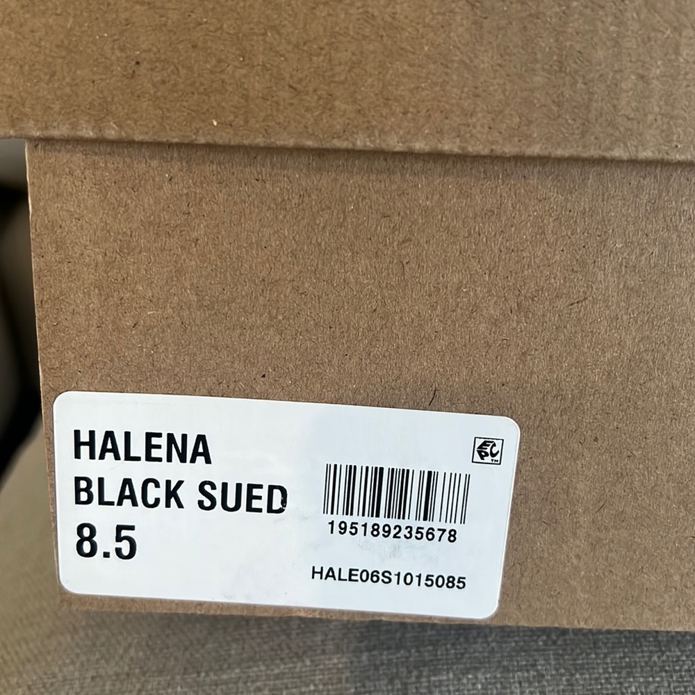 Brand New WITH Box. Never Worn Steve Madden Halena booties. Size 8.5. Black
